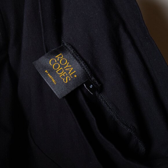 Royal Codes Yoga Shorts, size S - Picture 5 of 6